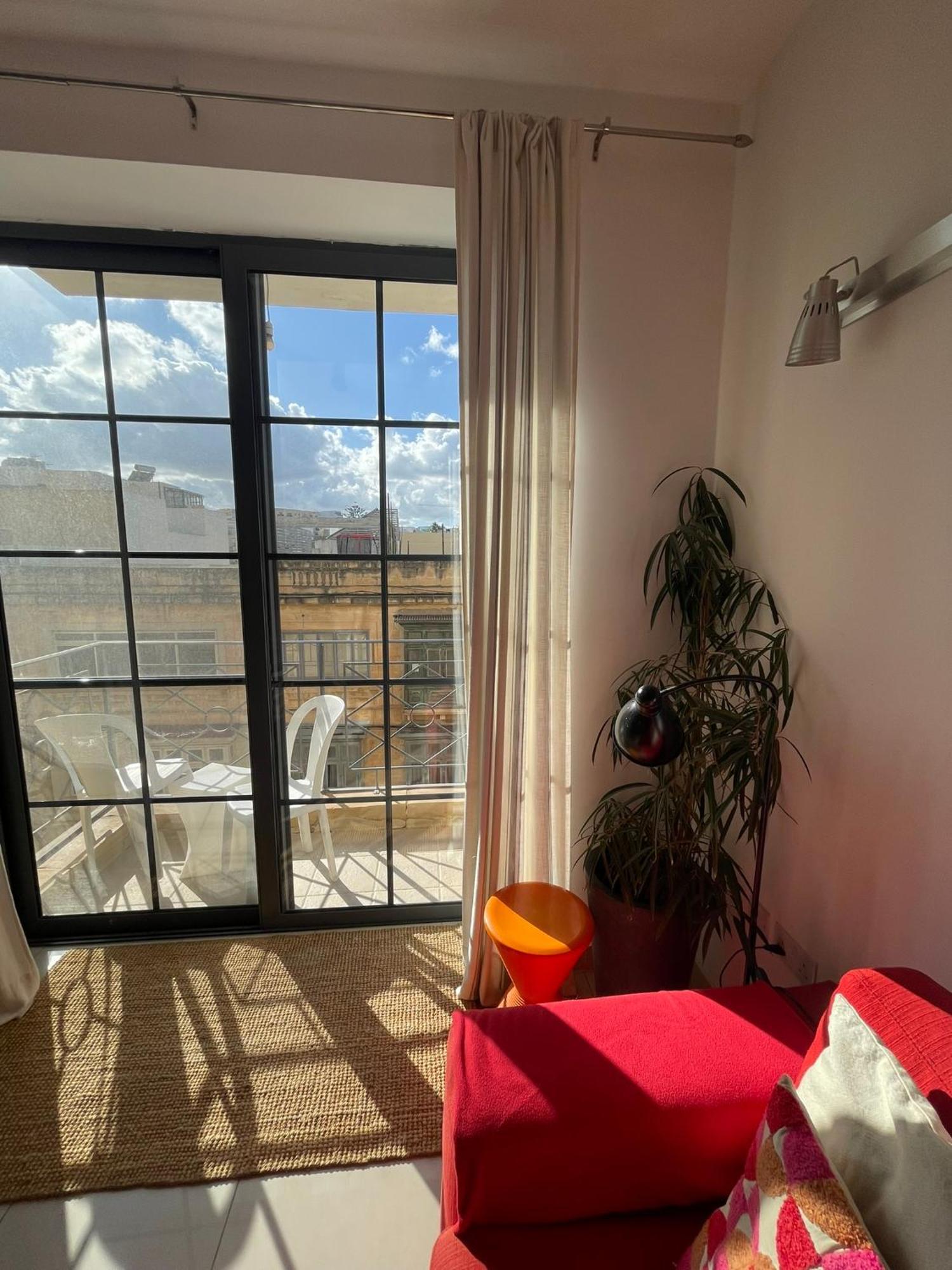 Simons Apartments Minutes Away From Balluta Bay And St Julians Сліма Екстер'єр фото