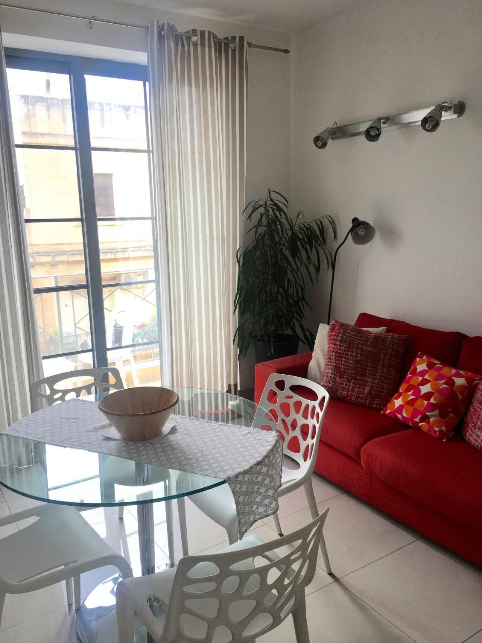 Simons Apartments Minutes Away From Balluta Bay And St Julians Сліма Екстер'єр фото