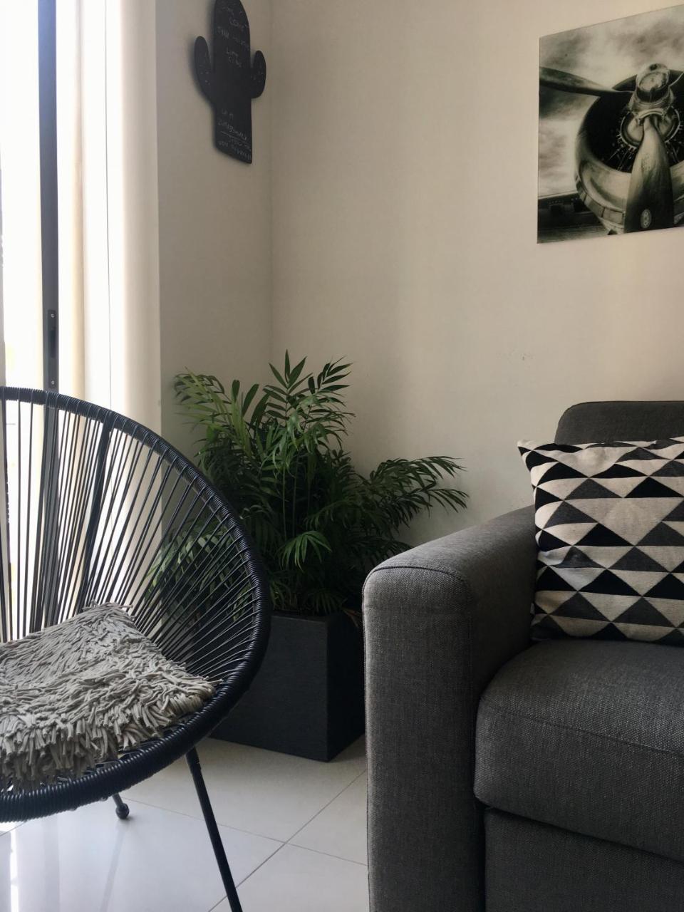 Simons Apartments Minutes Away From Balluta Bay And St Julians Сліма Екстер'єр фото